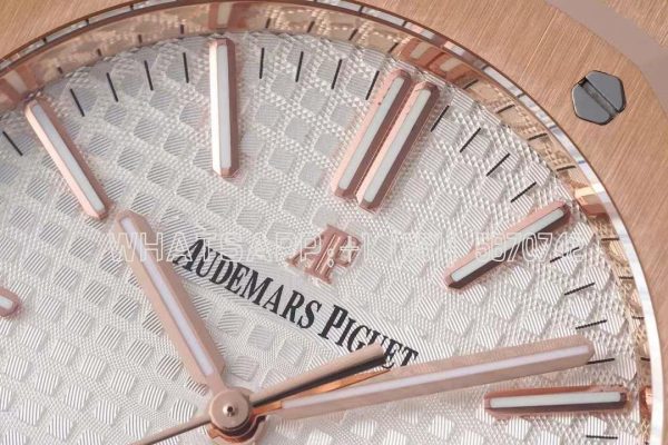 Audemars Piguet Royal Oak 41mm 15400 White Textured Dial on Rose Gold Bracelet - Image 8