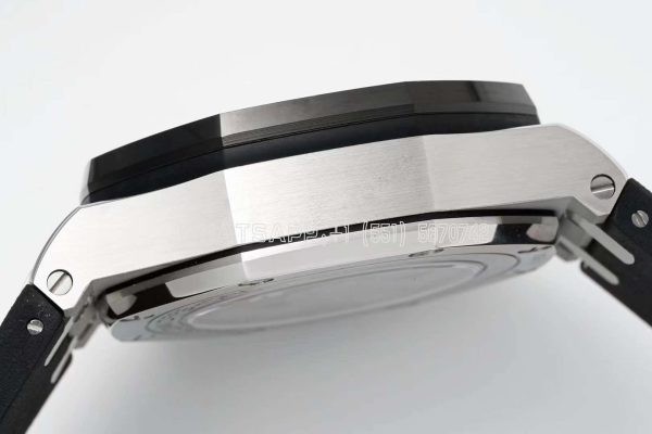 Audemars Piguet Royal Oak Offshore 26400SO Silver Panda Plate - Image 8
