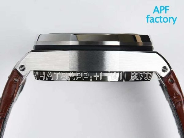 Audemars Piguet Royal Oak Offshore 26470ST Silver Dial - Image 7