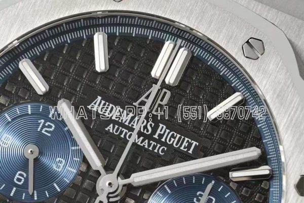 Audemars Piguet Royal Oak Offshore Self-Winding Chronograph Black/Blue Dial in Steel - Image 4