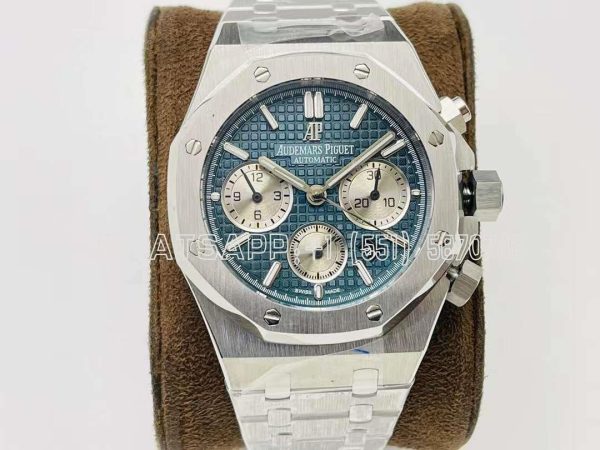 Audemars Piguet Royal Oak Offshore Self-Winding Chronograph Blue/White Dial in Steel