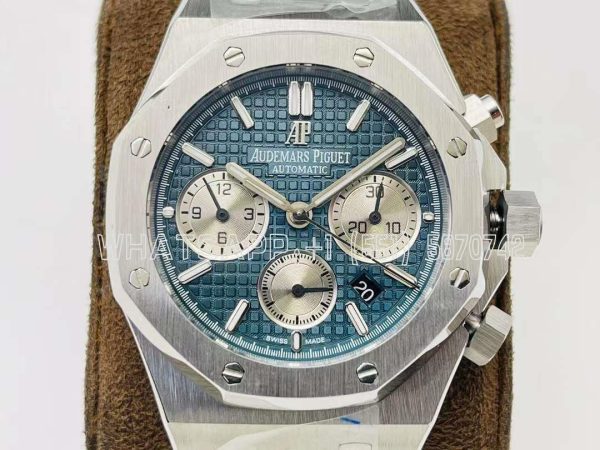 Audemars Piguet Royal Oak Offshore Self-Winding Chronograph Blue/White Dial in Steel