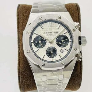 Audemars Piguet Royal Oak Offshore Self-Winding Chronograph White/Black Dial in Steel