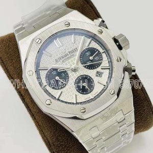 Audemars Piguet Royal Oak Offshore Self-Winding Chronograph White/Black Dial in Steel