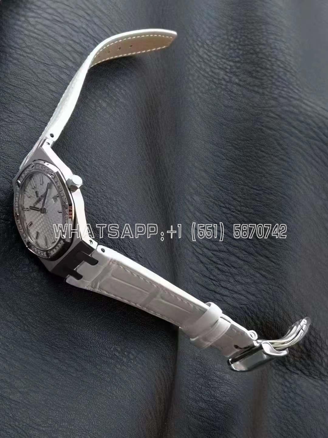 Audemars Piguet Royal Oak 67651 Silvered Dial, Stainless Steel, 33 mm - Image 7