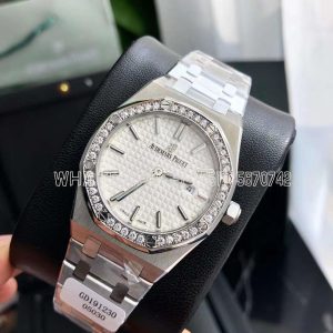 Audemars Piguet Royal Oak Lady 67651ST.ZZ.1261ST.01 Steel Diamond 33mm Silver Dial