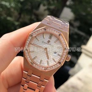 Audemars Piguet Royal Oak Quartz Ladies Rose Gold Diamond 33mm Silver Dial Bracelet