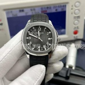 Patek Philippe Aquanaut 5167A Stainless Steel Black Dial on Black Rubber Strap 3KF