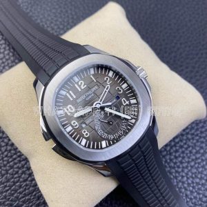 Patek Philippe Aquanaut Time Travel 5164A-001 Black dial in Steel